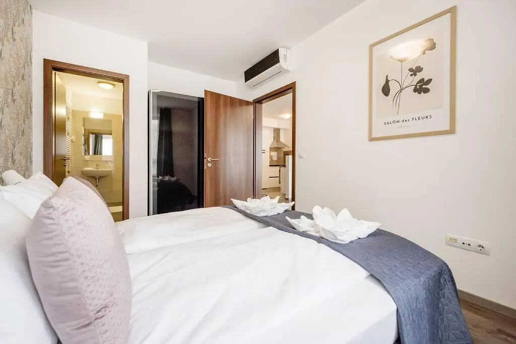 Stylish Suite With Balcony In Central Budapeşte 0*,  Macaristan