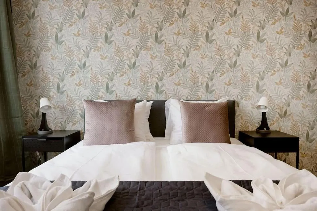 Stylish Suite With Balcony In Central Budapeşte 0*,  Macaristan